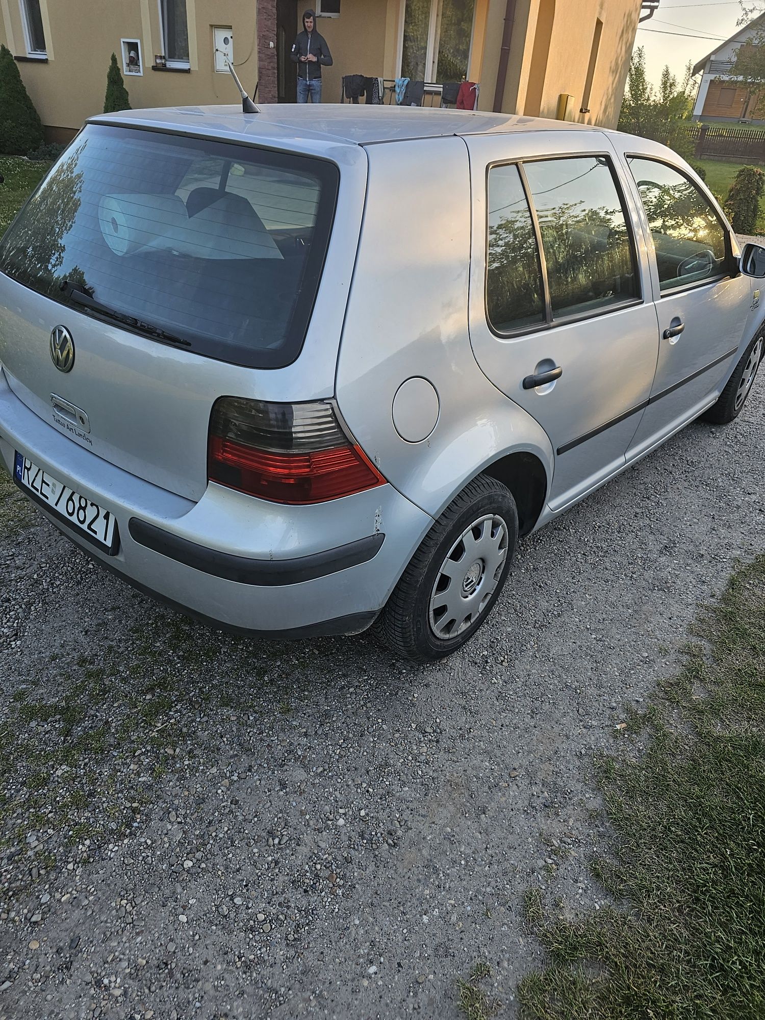 Sprzedam Volkswagen Golf z gazem rok 1999