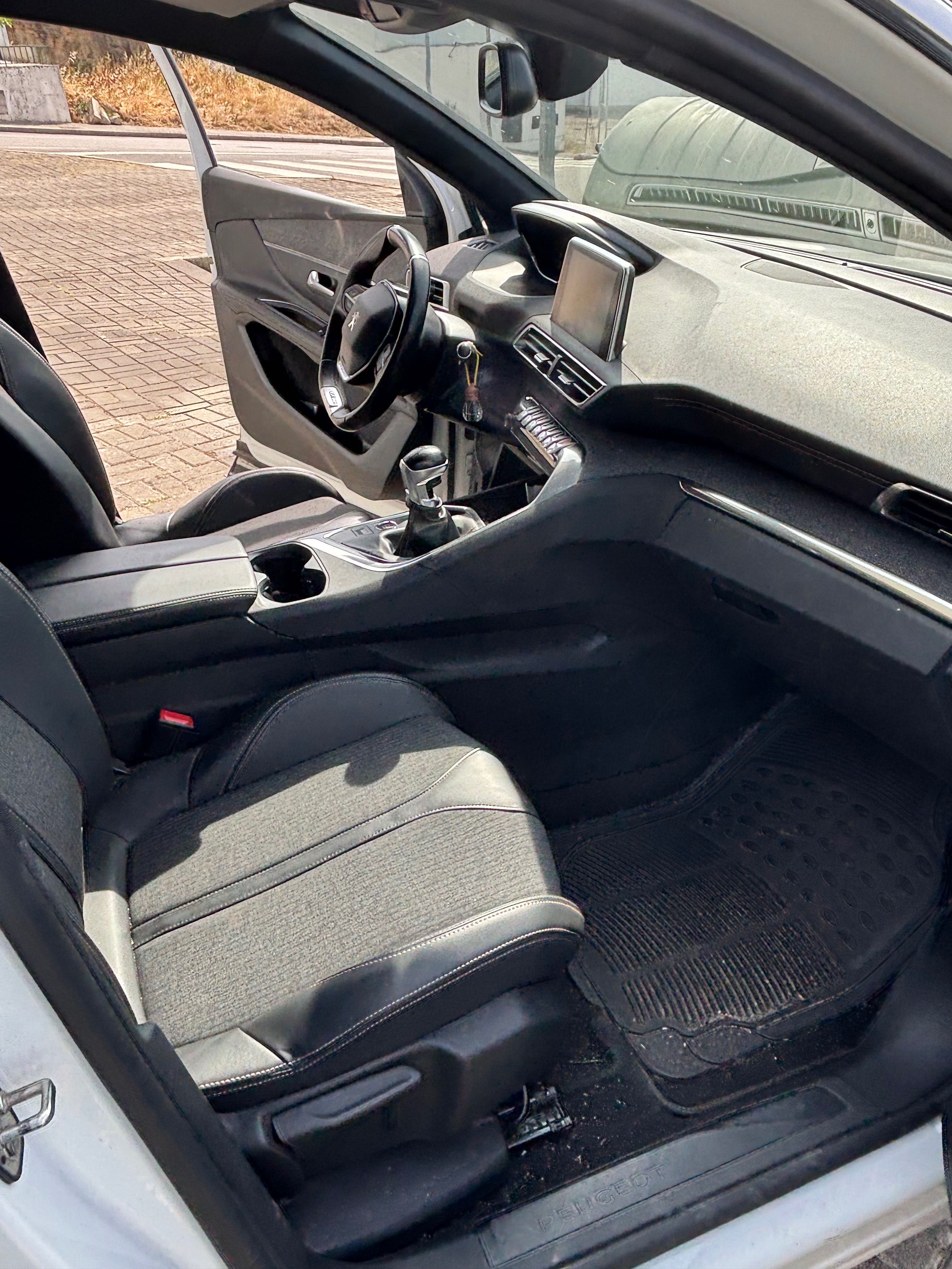 Peugeot 3008 GT LINE