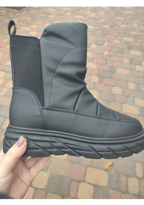 Зимові теплі чобітки