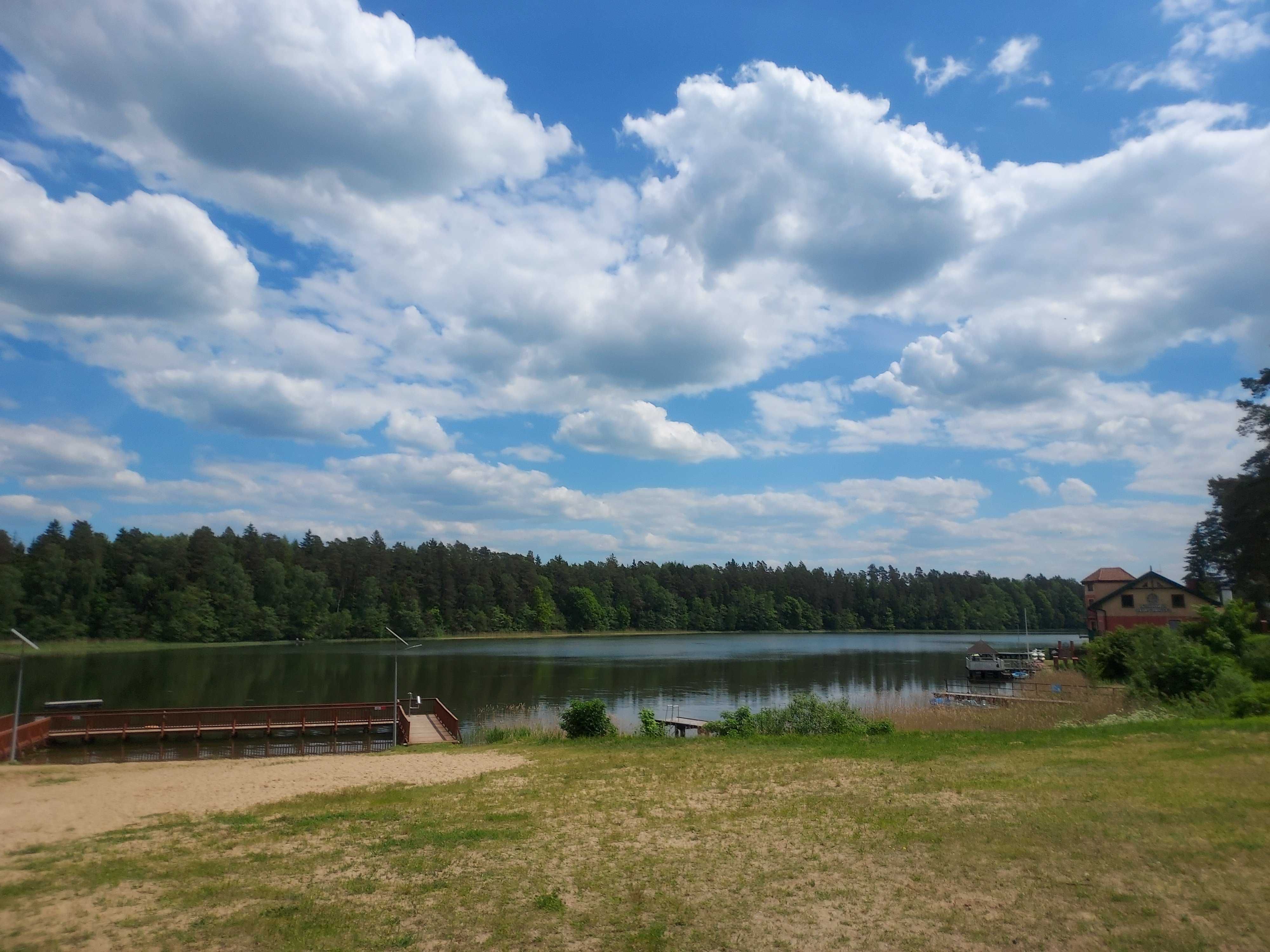 Domek letniskowy nad jeziorem