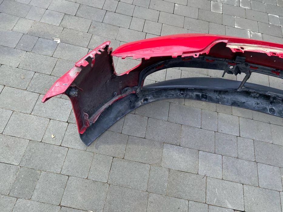 Porsche taycan gts  бампер передній