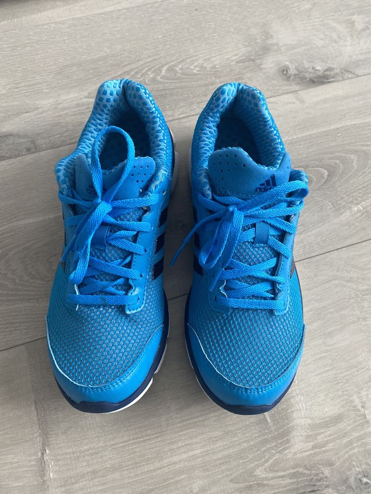 Летние кроссовки Adidas 38-38,5 размер