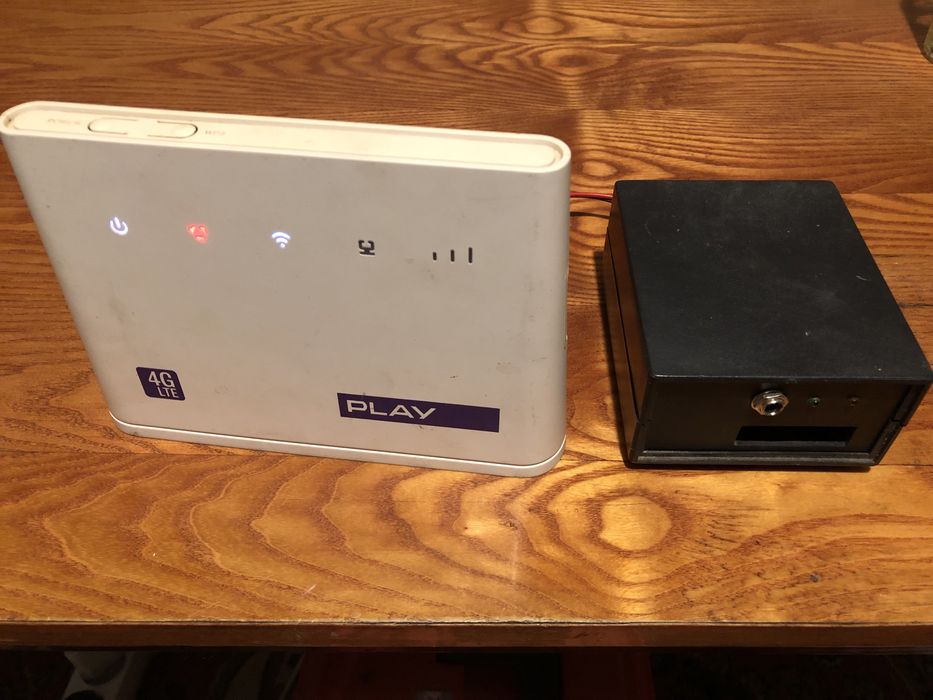 ДБЖ, ИБП, УПС 12 вольт, 9 вольт для роутера