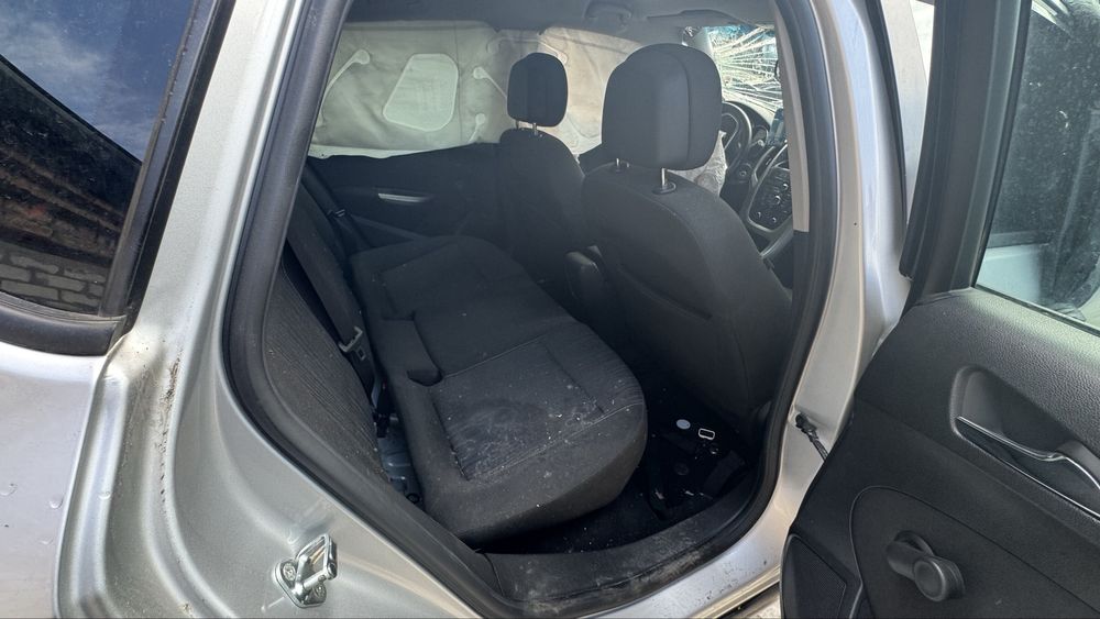 Авто після дтп Opel Astra 2012 1,7d