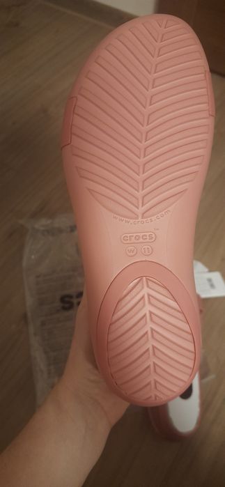 Босоніжки, сандалі жіночі crocs cerena