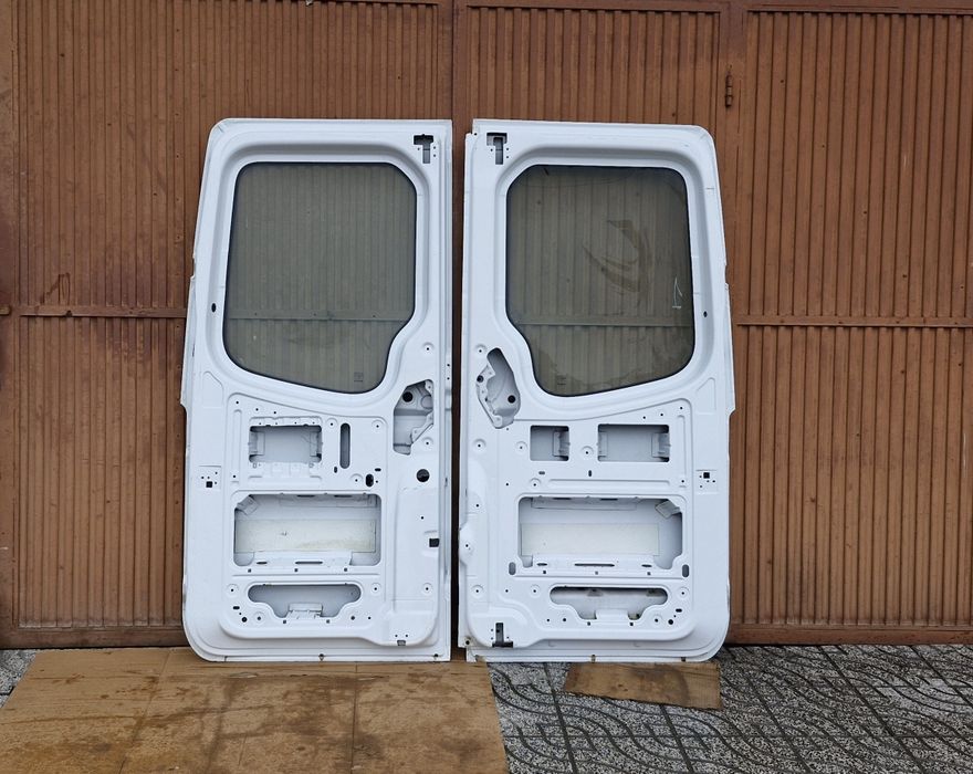 Porta, portas tras Mercedes Sprinter L1H1,L2H1 (W906).2006/2018.