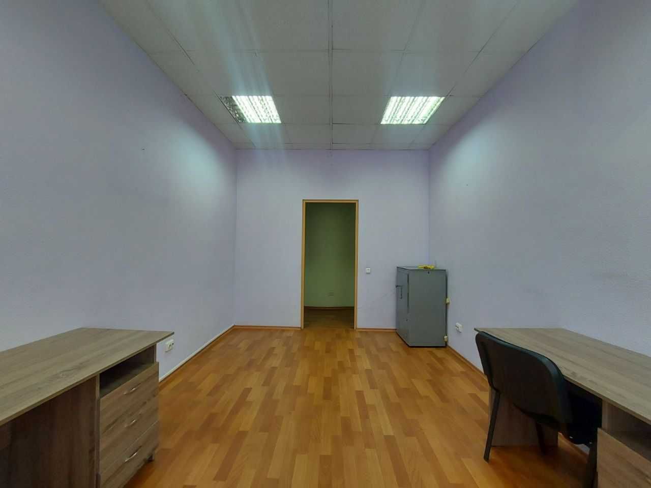 Аренда офиса 90м с парковкой в Центре ( для ІТ компании)