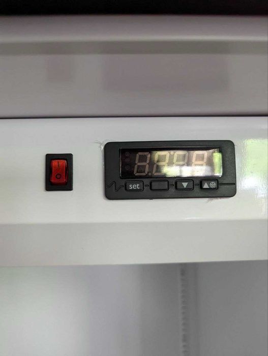 Холодильный шкаф Интер 950, б/у