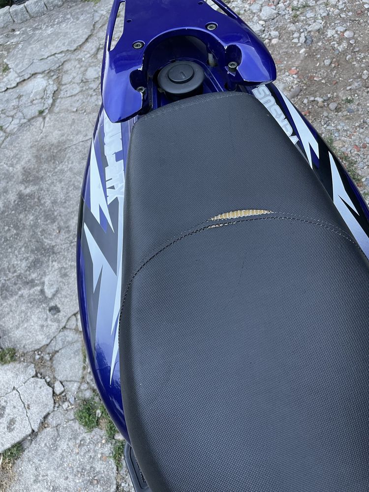 Scooter Versus-2TX