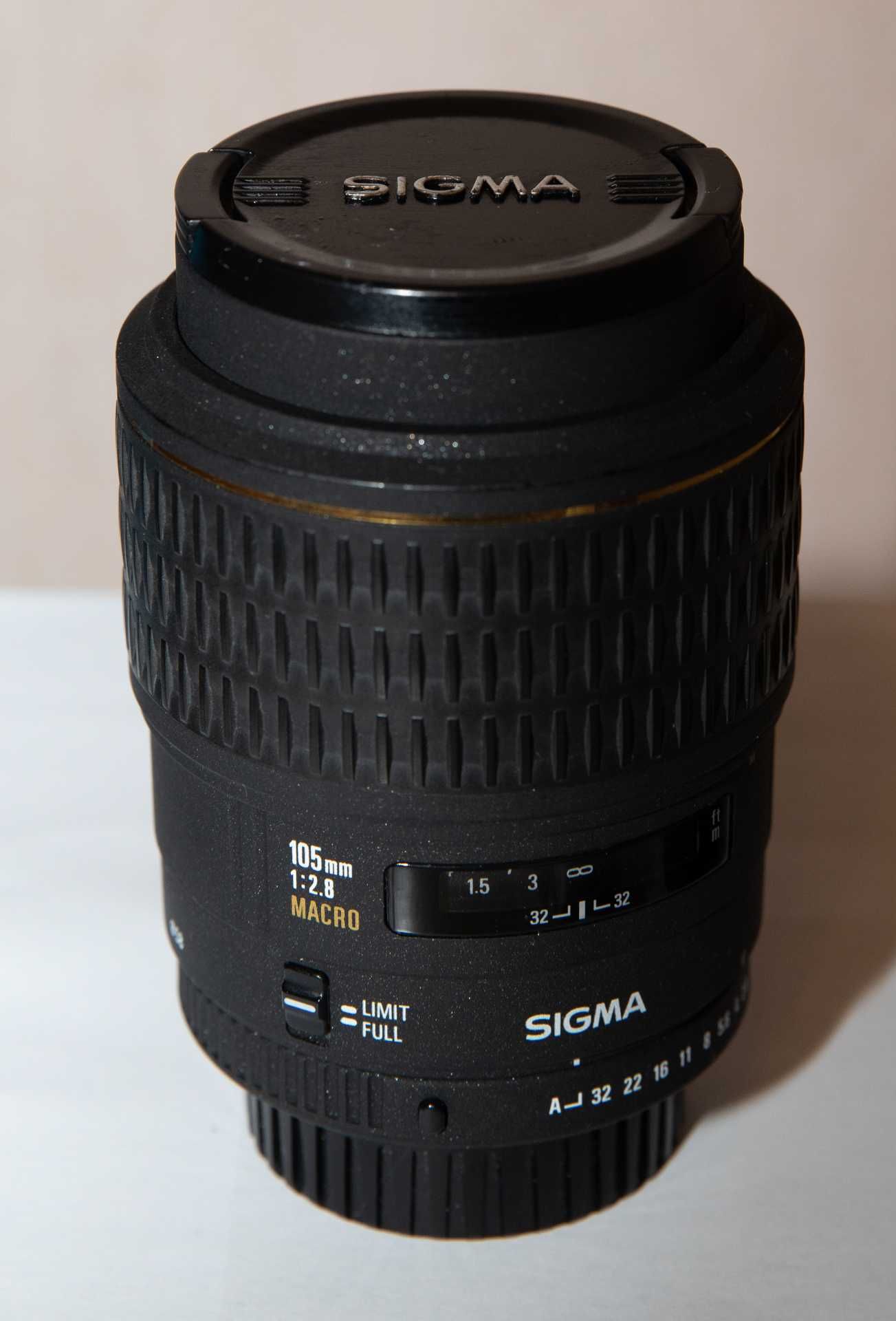 Об'єктив SIGMA 105mm 1:2.8 EX macro (Pentax)