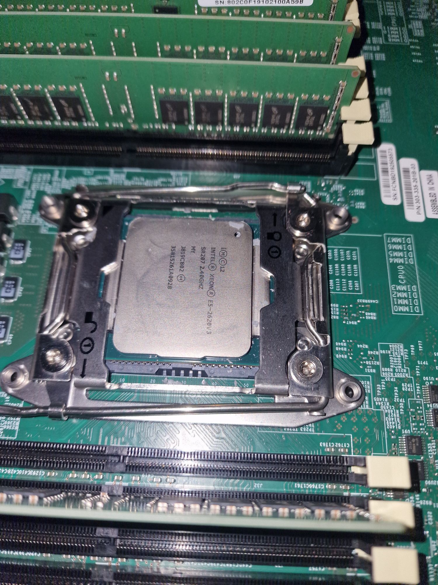 Высококлассное сетевое хранилище Dell EMC DD6300
