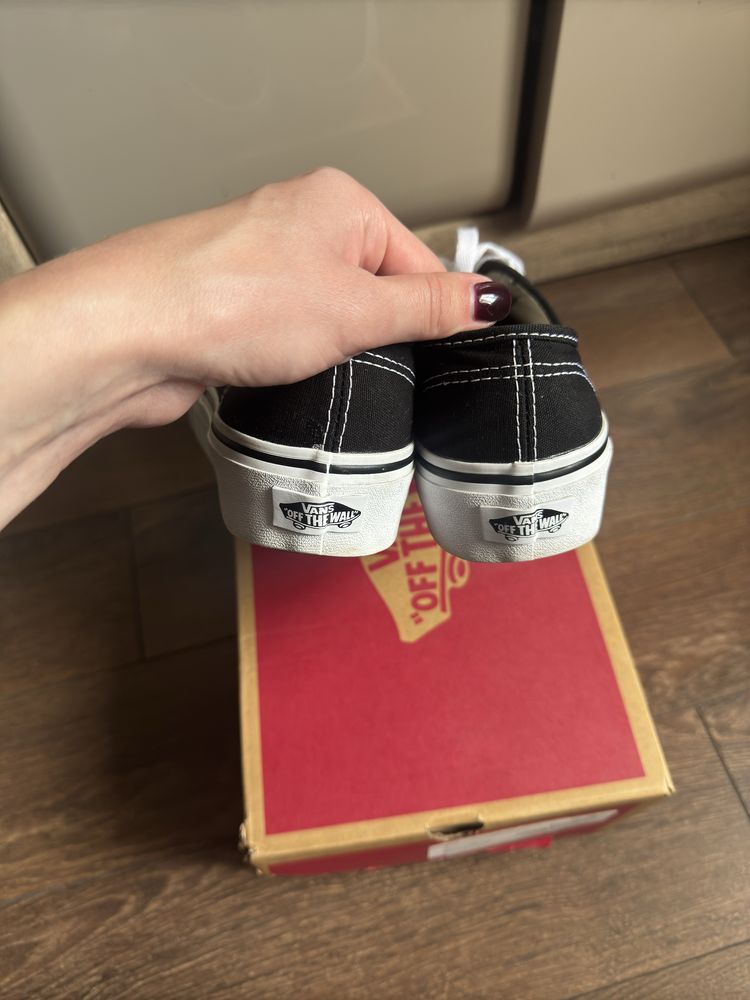 Vans Authentic Platform оригінал жіночі 37 розмір