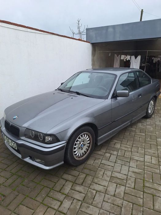 BMW 318 iS Coupé