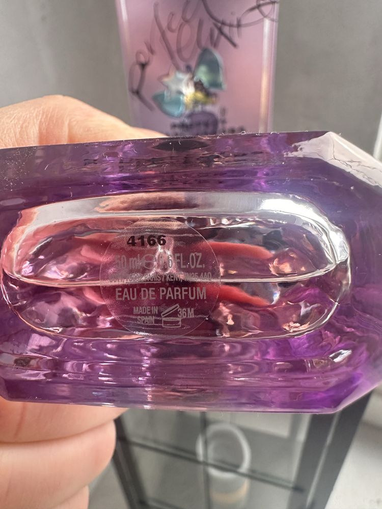 Парфюмірована вода Mark Jacobs 50 ml оригінал