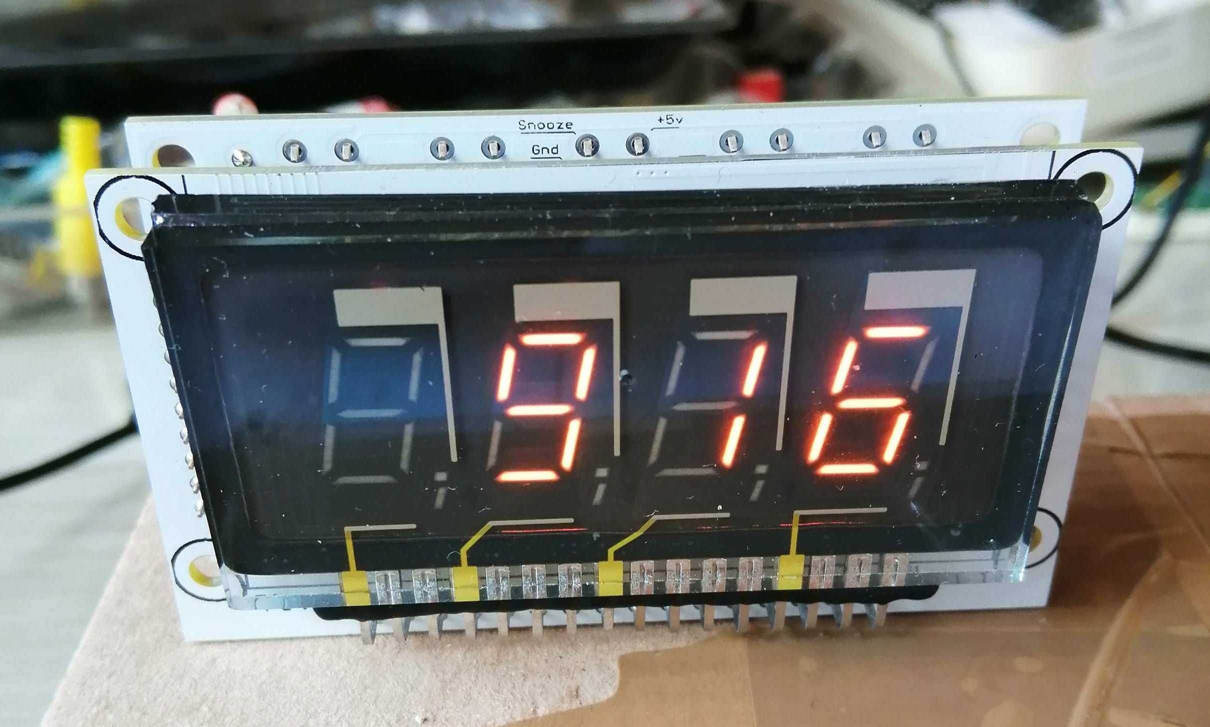 Nixie Clock. Часы на газоразрядном индикаторе панаплекс.