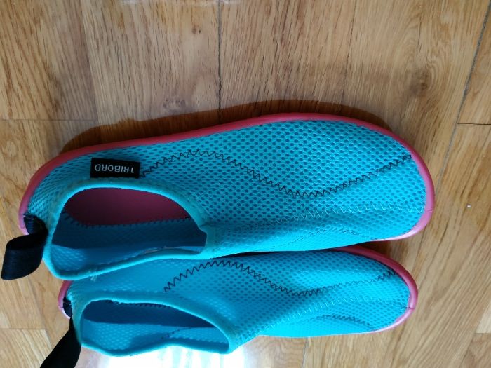 Sapatos de água de criança