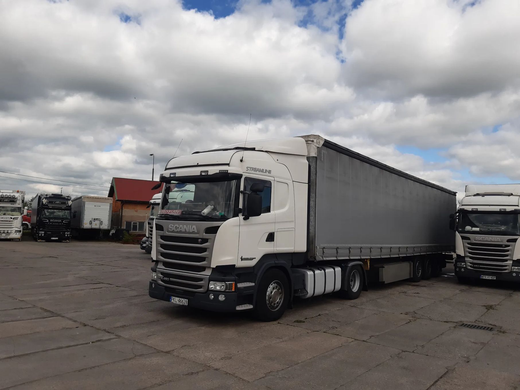 Scania R450  Scania R450 Crown Edition, standard, pakiet serwis, retarder, bez EGR