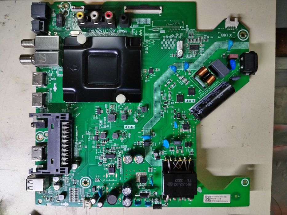 Várias fontes de alimentação tv