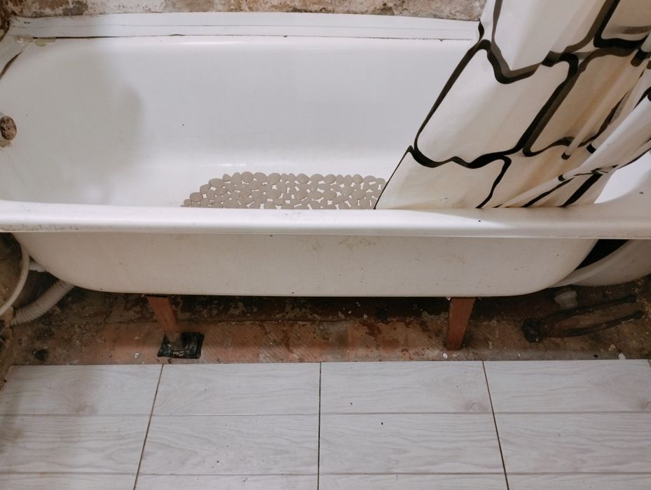 3кімн 1 поверх Харківська 58 порожня беруть всих