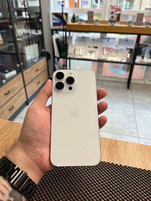 Apple iPhone 16 Pro Max 256gb e-sim White Titanium