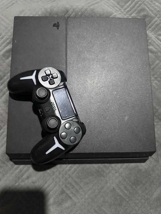 Playstation 4 + Comando Novo