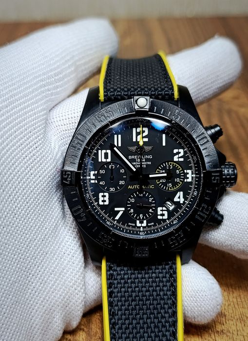 Годинник чоловічий Breitling Avenger Hurricane