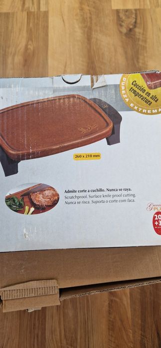 Grelhador eléctrico em terracota