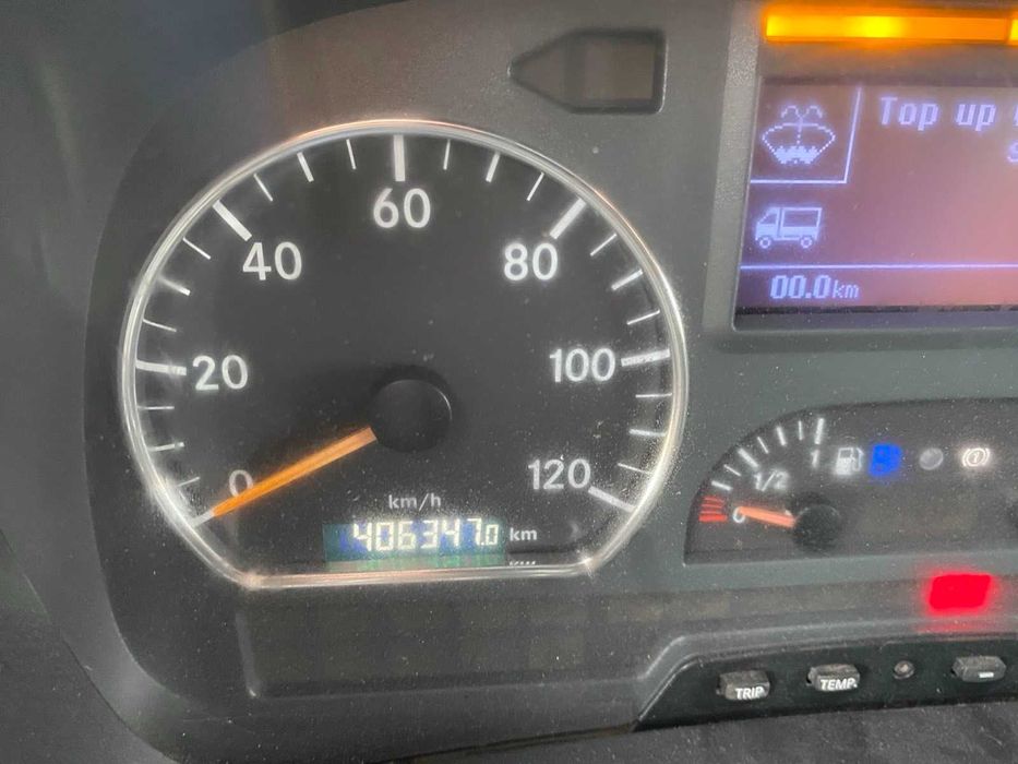 Сміттєвоз Mercedes Benz Atego 818 2012 року Бункер NTM 11m3 2016 року