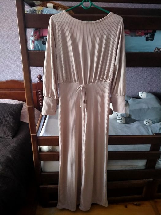 Костюм, плаття, комбінезон, комбез