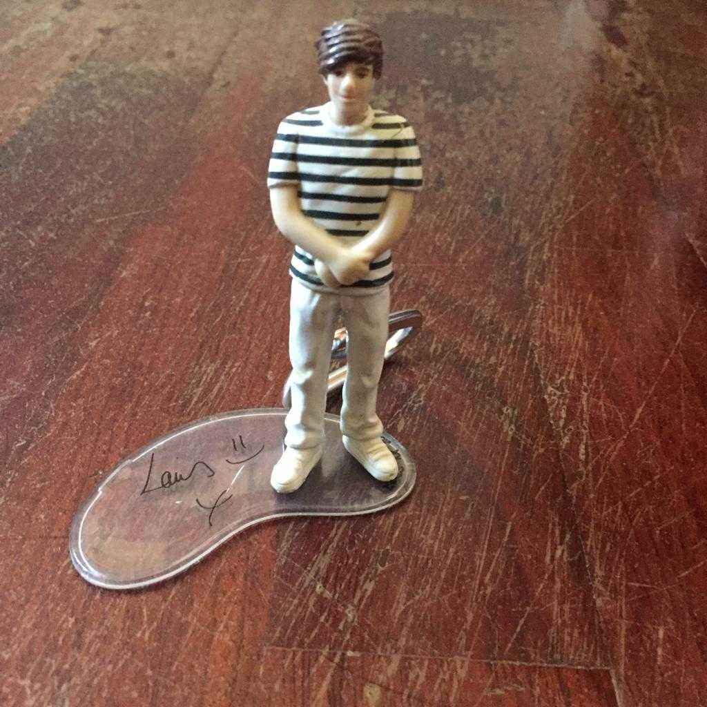 boneco LOUIS TOMLINSON One Direction