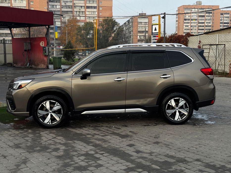 Авто subaru forester 2.5 бенз torring