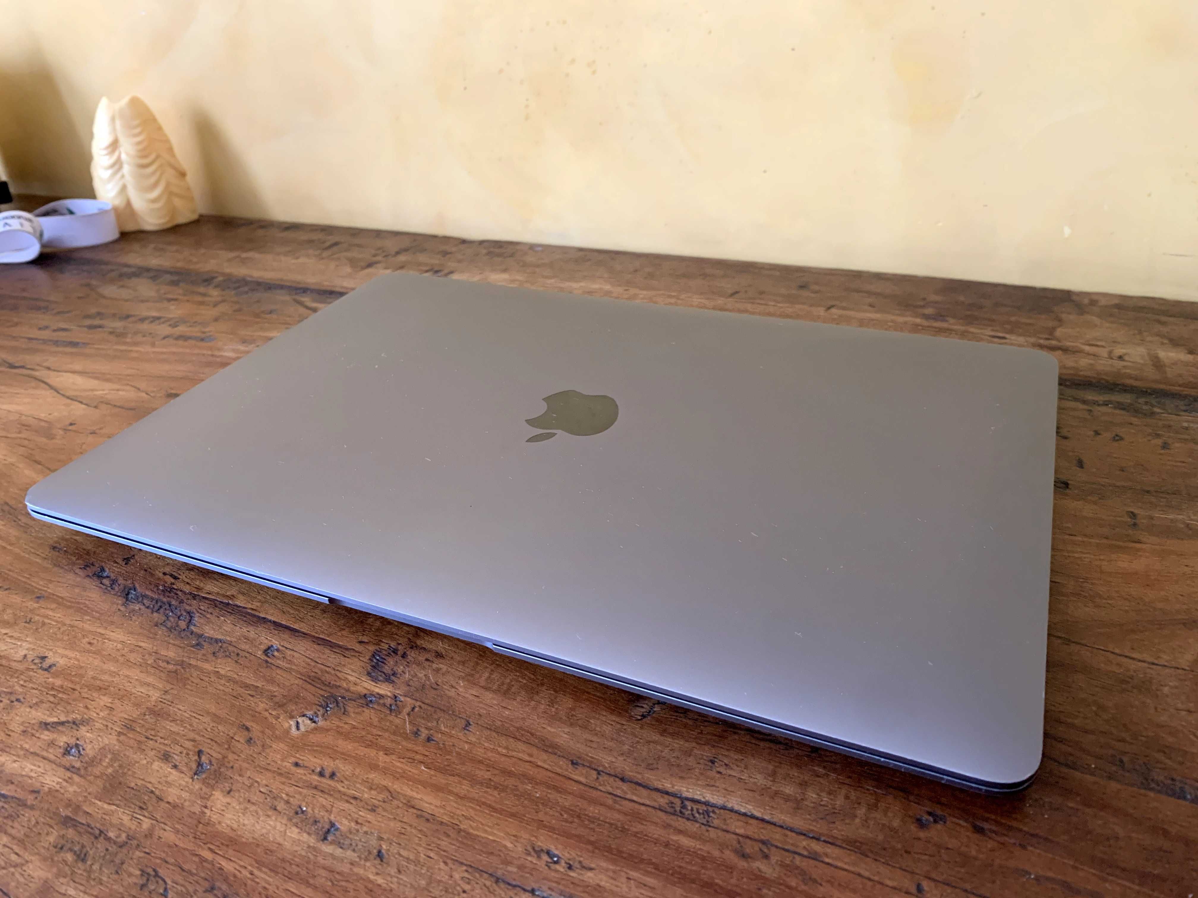 MacBook Air M1 2020 | 16GB RAM | 256GB SSD | Excelente Estado