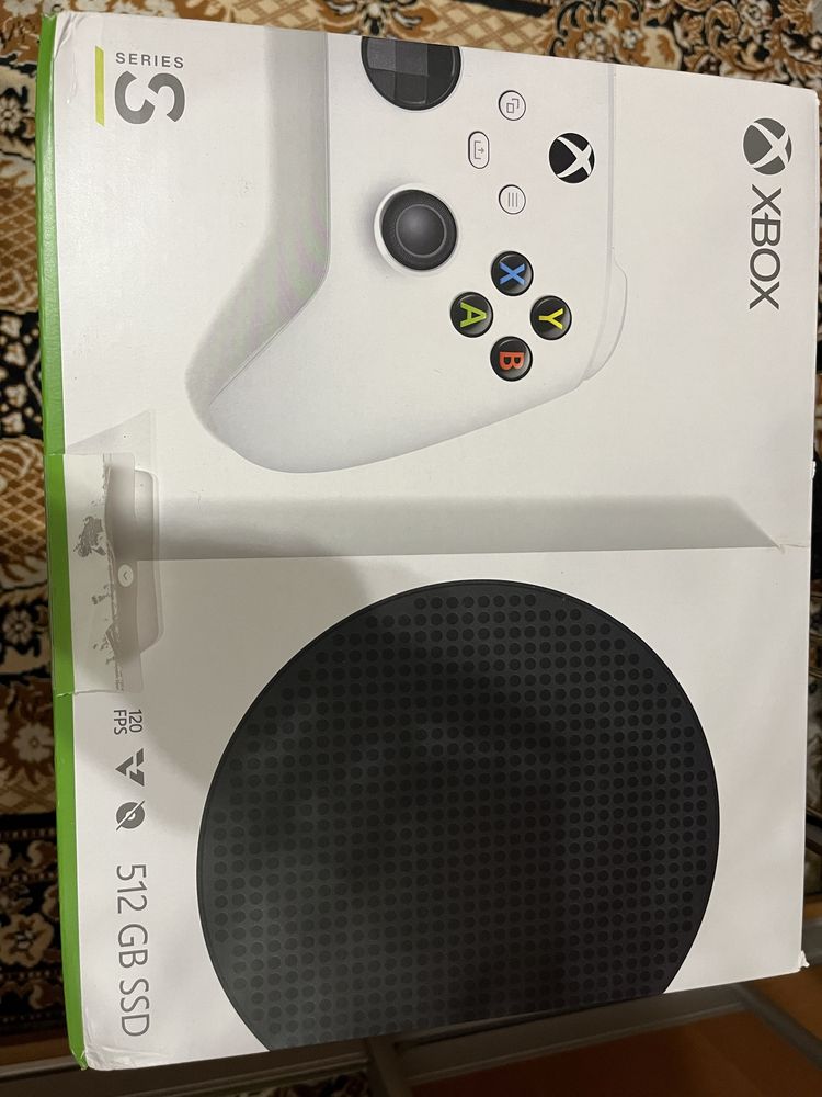 Продам ігрову приставку XBOX Series S