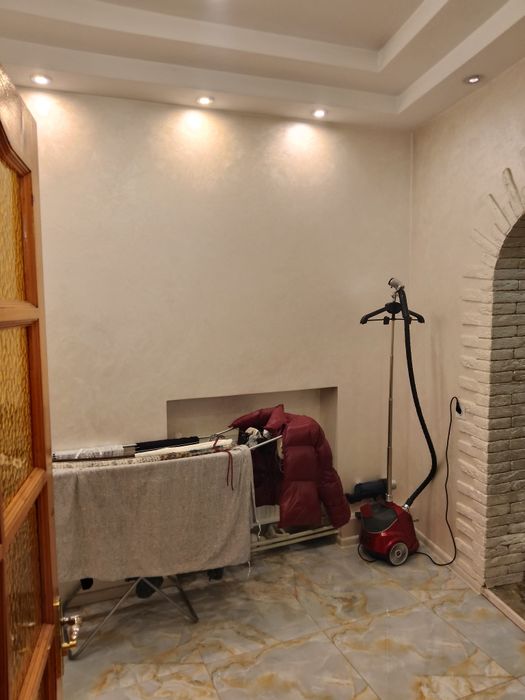 Продаж будинку в центрі міста