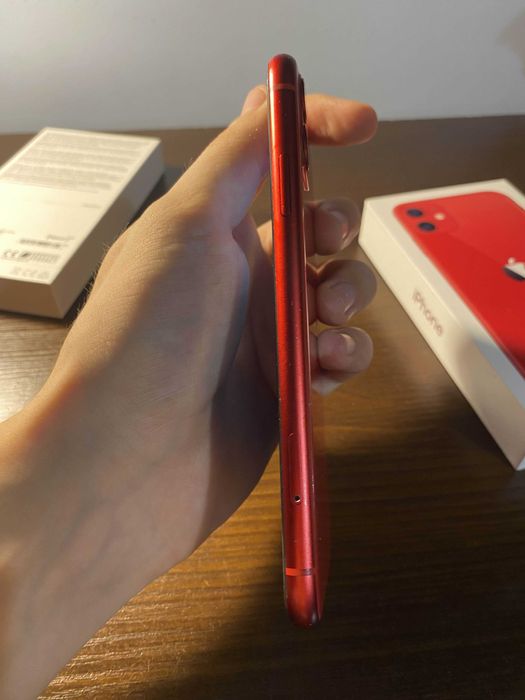 iPhone 11 128GB czerwony + etui gratis