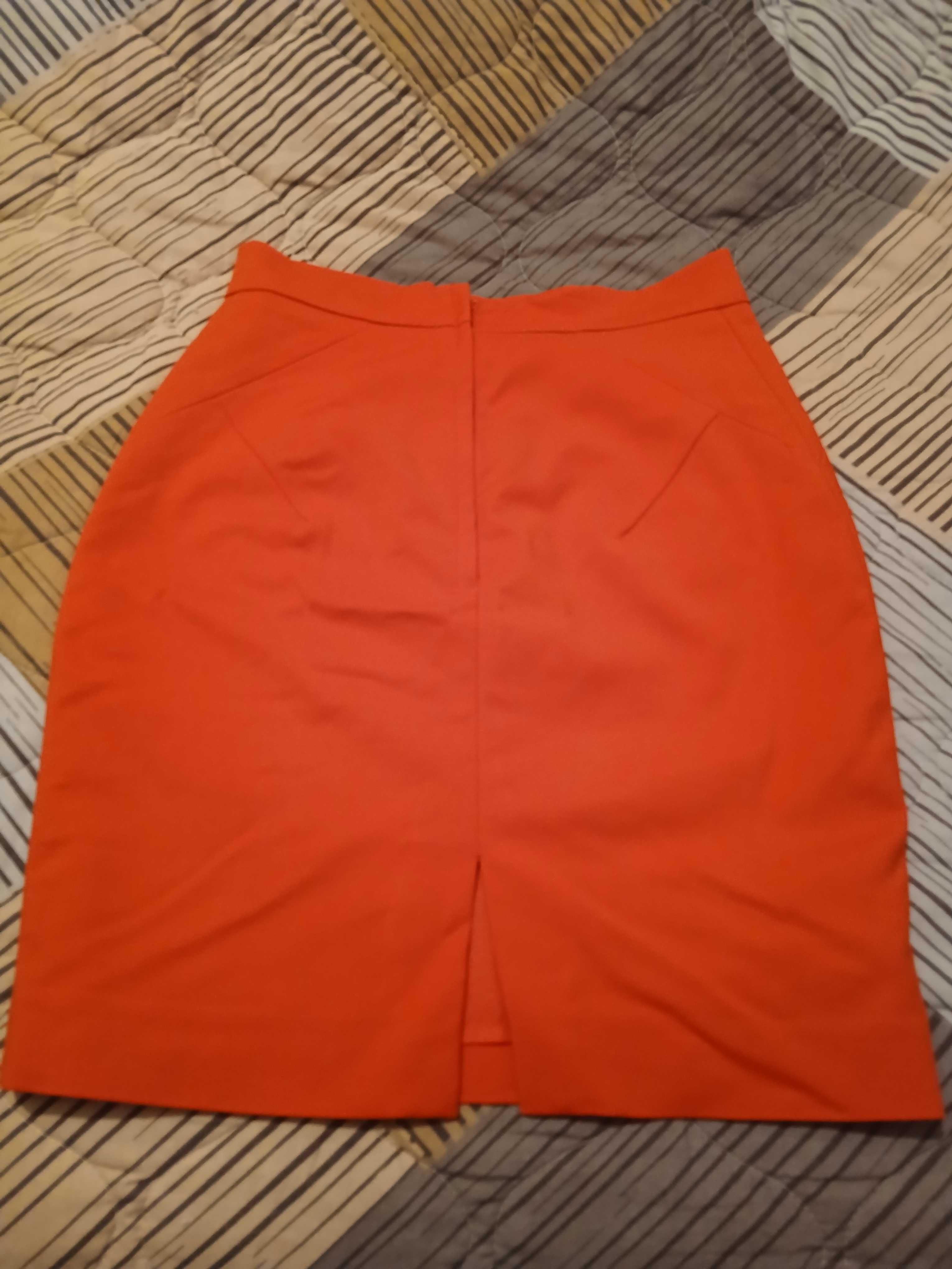 Віддам класну спідницю H&M в доброму стані