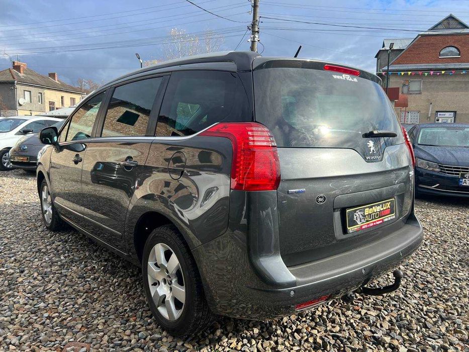 Peugeot 5008 2015р.в 1.6 дизель