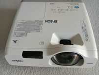 Projektor Epson  EB530