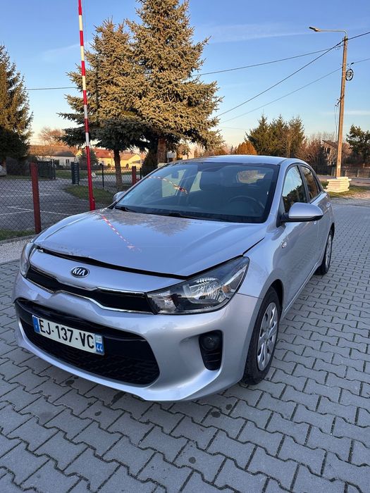 Kia Rio Lekko uszkodzony