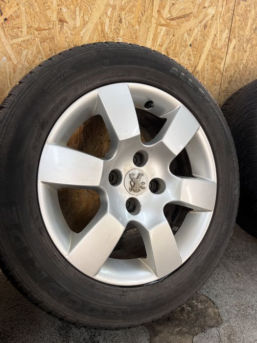 Alufegi Peugeot 308 215/55/R16 4x108 Opony Zimowe