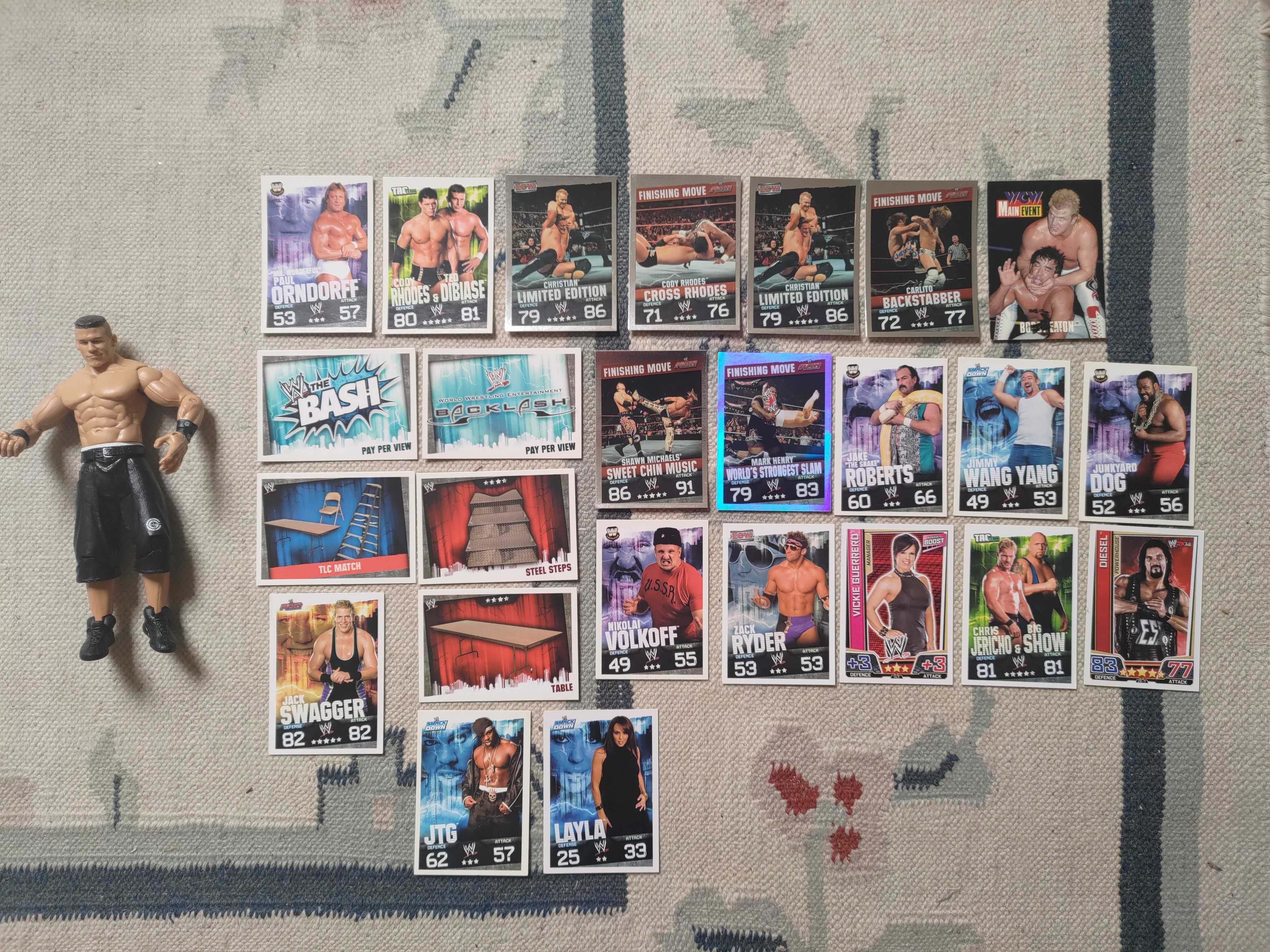 WWE Slam Attax 120 Cartas Variadas + Figura do John Cena (Como Novos)