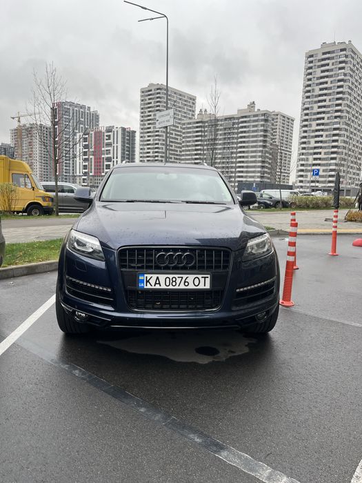 Продам автомобіль Audi Q 7