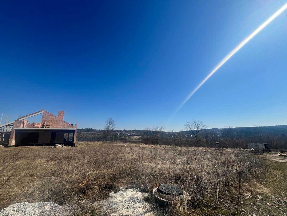 (8) Продам земельну ділянку в Прибузькому 8686