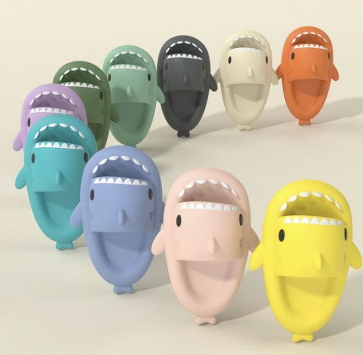 Chinelos Tubarão • Shark Flip Flops