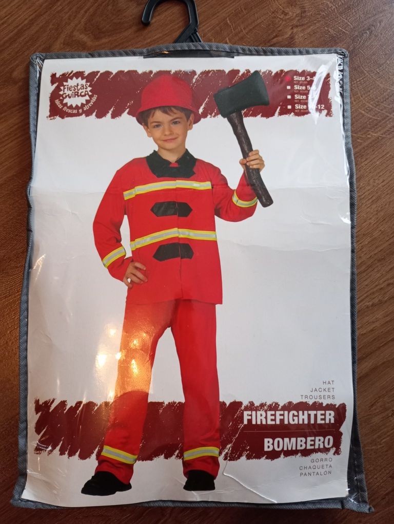 Strój strażaka dla chłopca.
