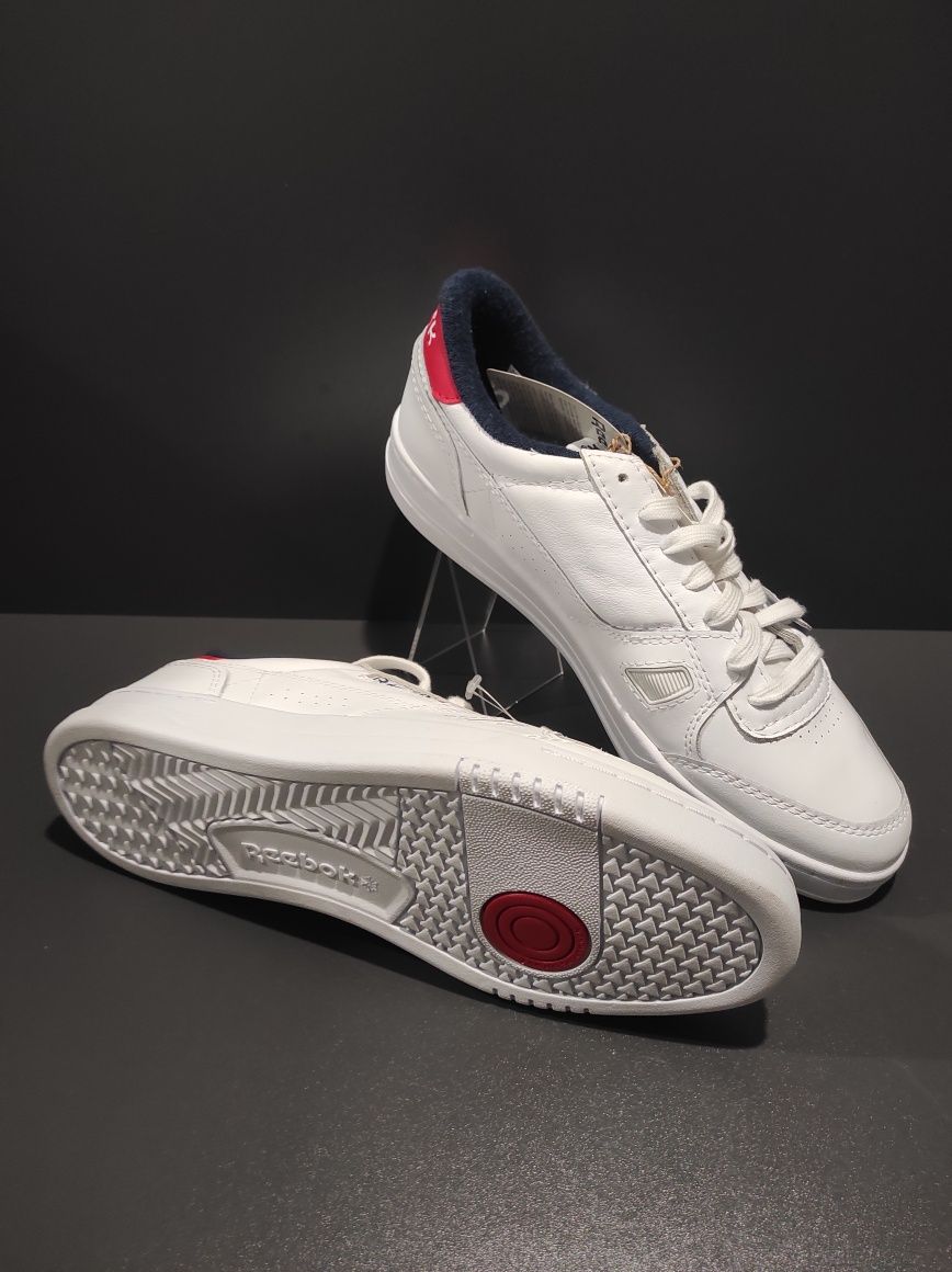 Оригінальні кросівки Reebok LT COURT WHITE GW5121