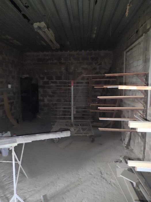 Продам   Комерцiйне виробничо складське примiщення   вул.Дрозда 7