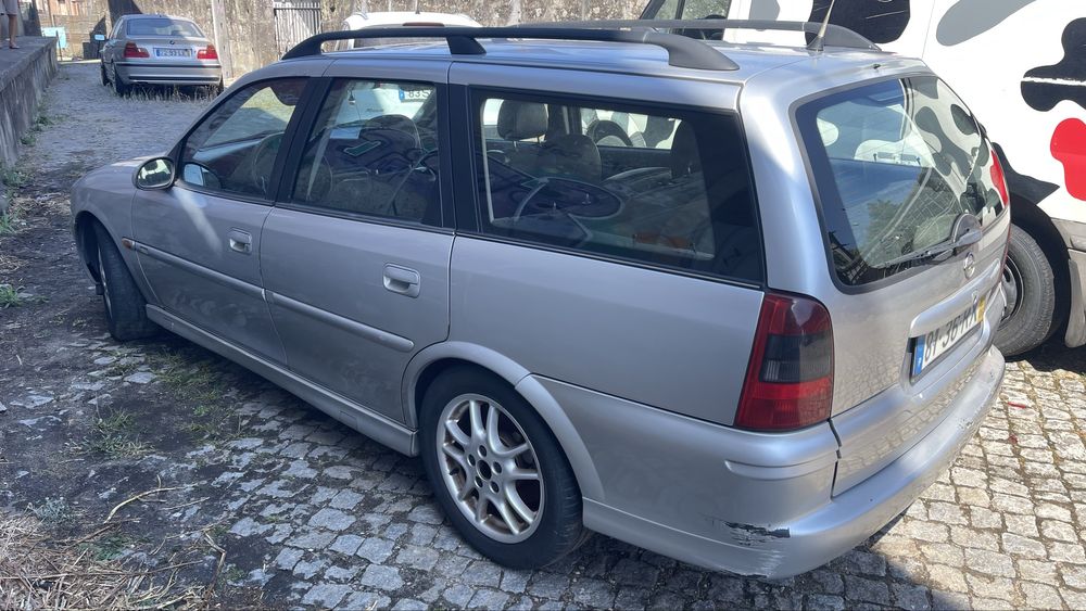 Opel vectra b 2.2 dti Sport (Com avaria)