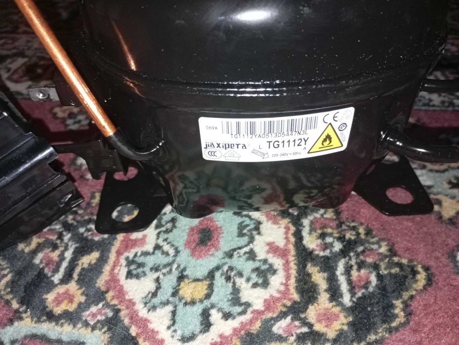 Компрессор холодильника