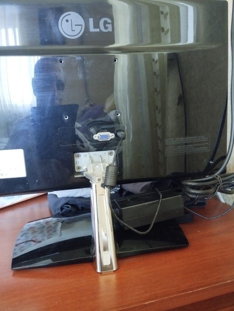 Монітор LG Flatron